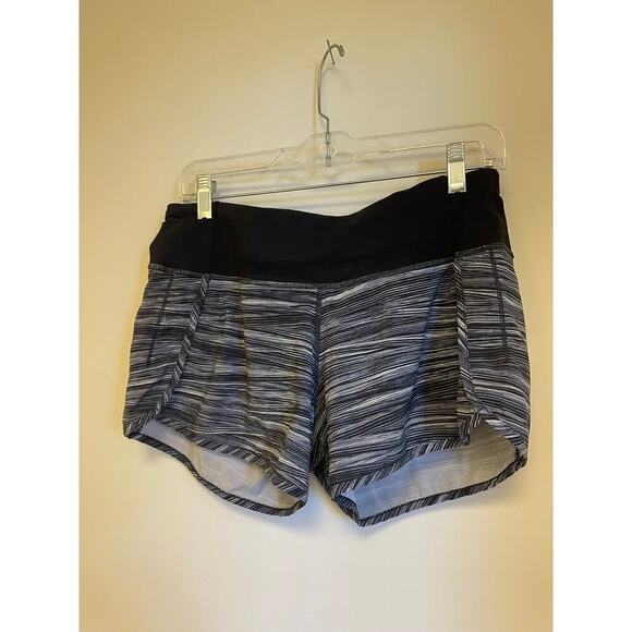 Lululemon Run Times Short Black White Size 6 - Picture 2 of 4